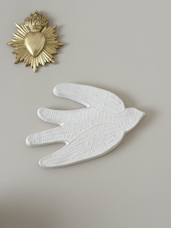 Hirondelle en papier maché – Image 3