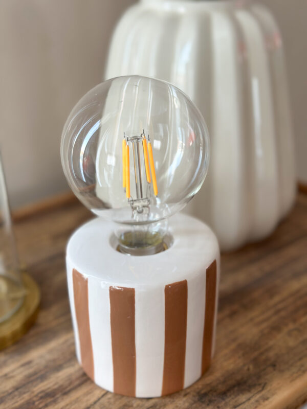 Lampe Pipa à rayures - camel – Image 3