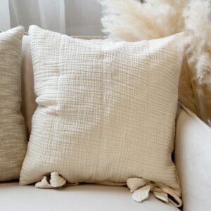 Housse de coussin avec noeuds