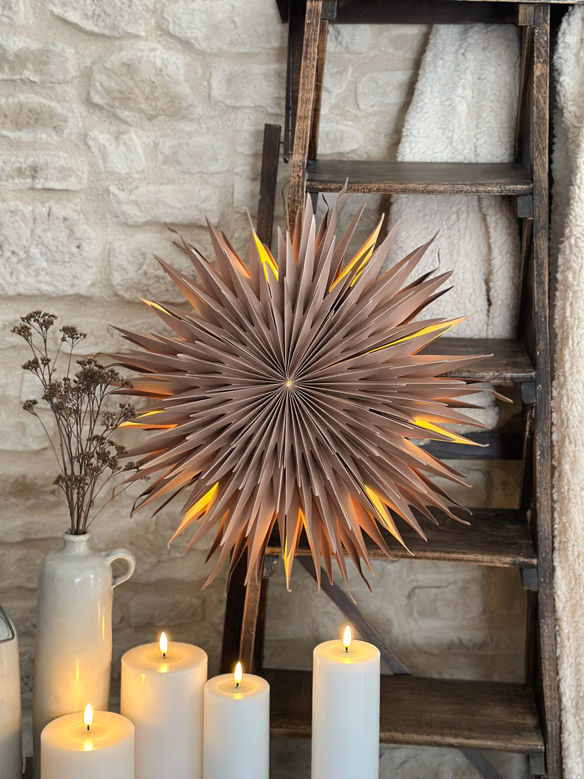 Étoile lumineuse - marron – Image 2