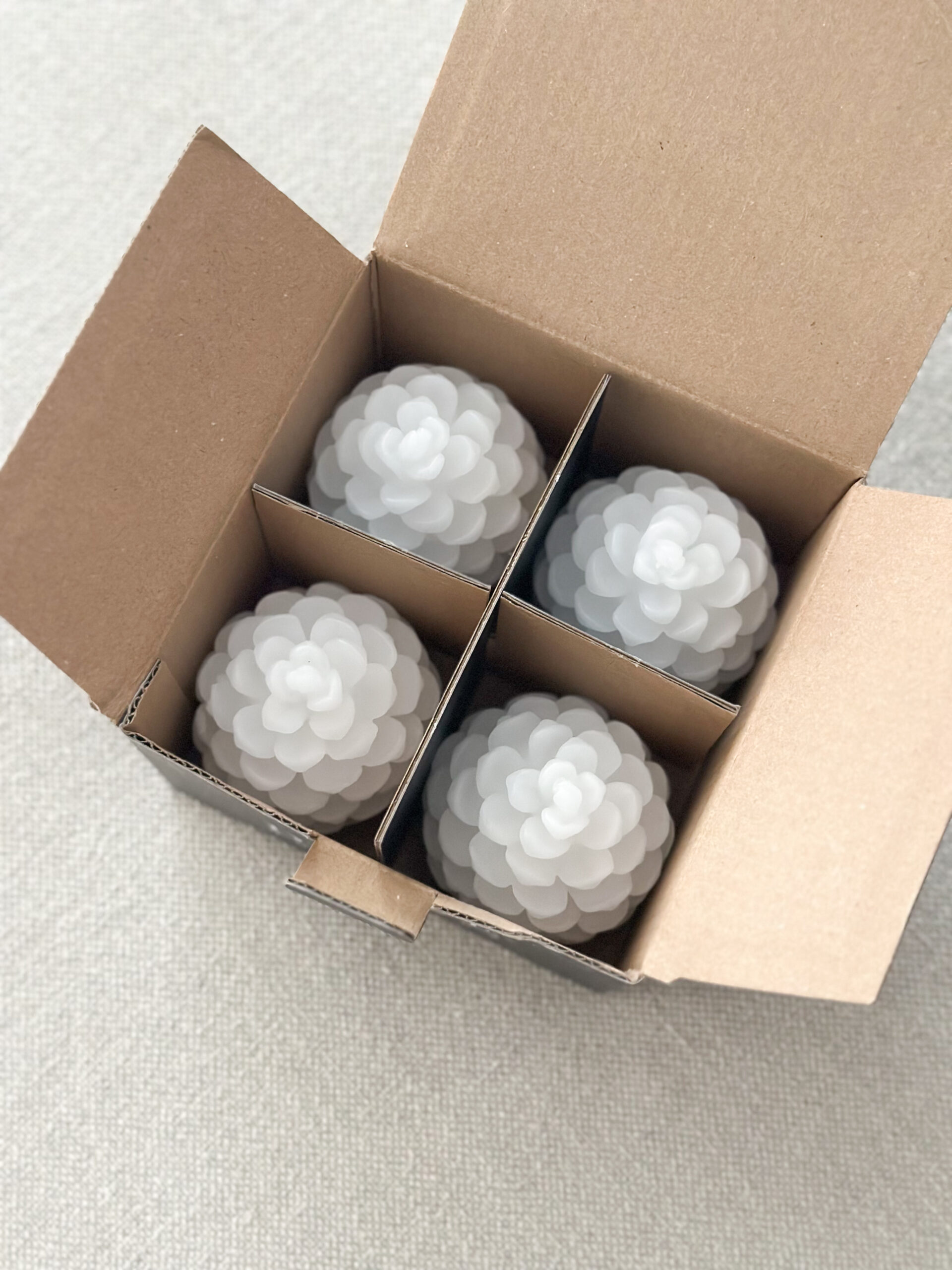 Mini pomme de pin lumineuse - set de 4 – Image 4