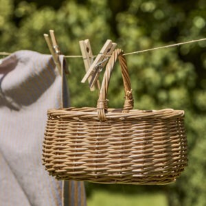 Panier en rotin avec poignée