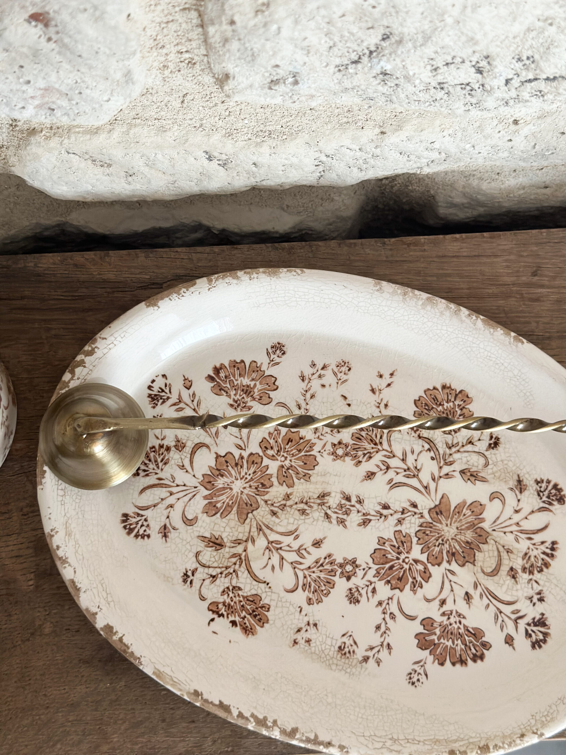 Plat cottage - fleuri marron – Image 3