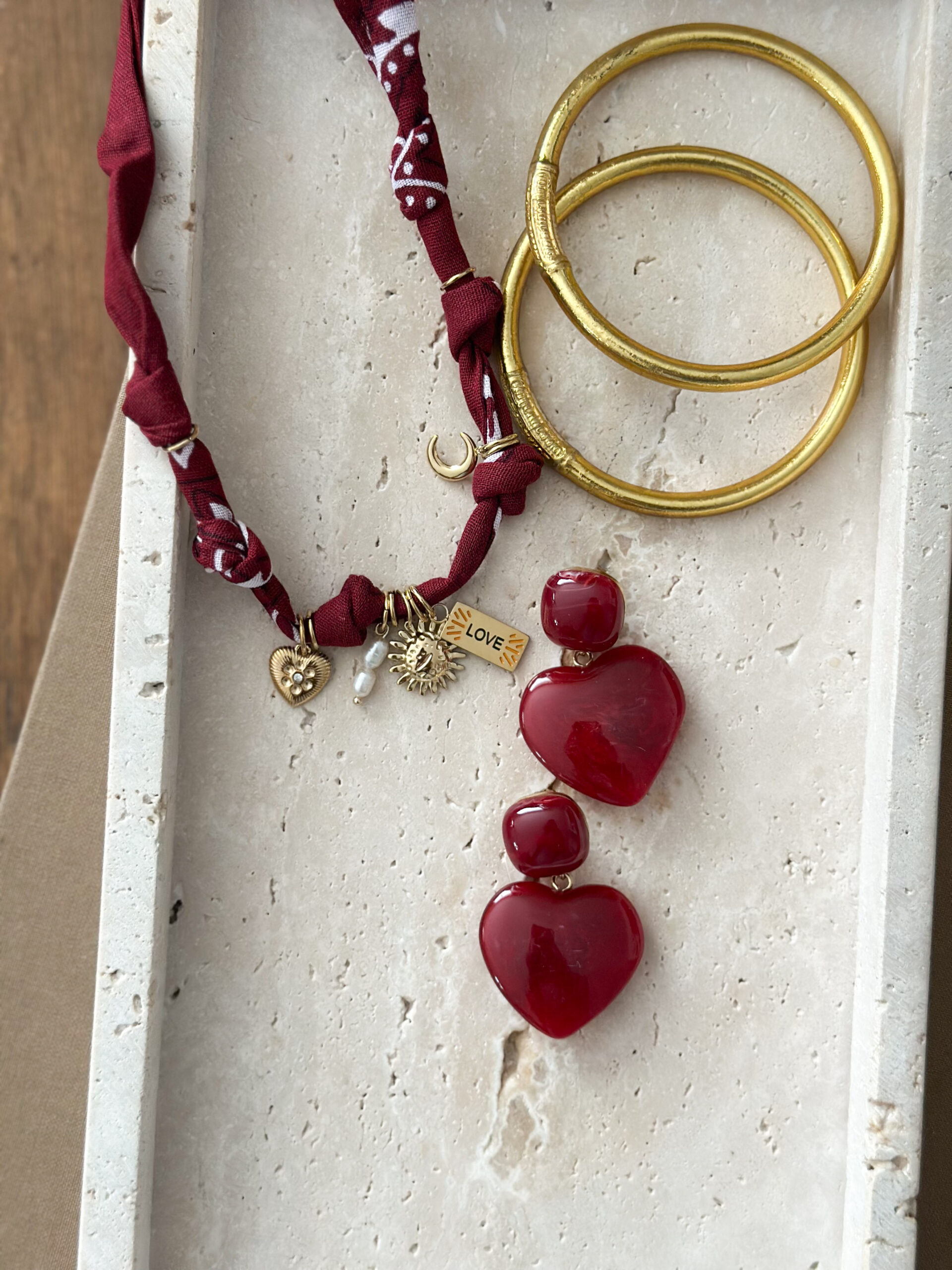 Boucle coeur résine - bordeaux – Image 2